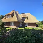 Caecilienhof West Tatil Evi *